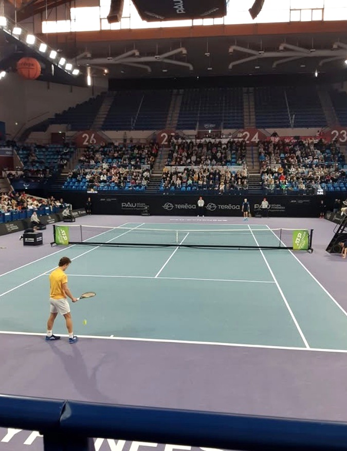 Vue d'ensemble du court à l'Open Pau Teréga